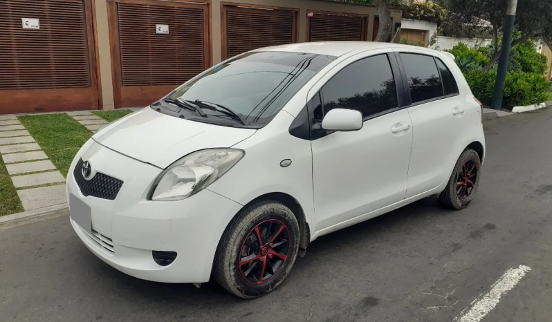 Usado Toyota Yaris 2010 lleno